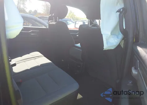 2024 Ram 1500 Big Horn 4X4 5'7 Box z USA, uszkodzony, nr VIN 1C6RRFFG6RN233232